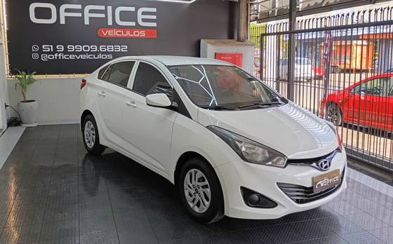 HYUNDAI HB20S 1.0 COMFORT PLUS 12V FLEX 4P MANUAL
